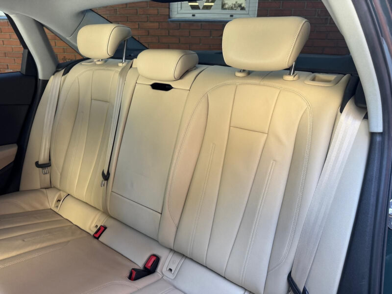 Audi A4 2.0 TDI 140 kW S line
