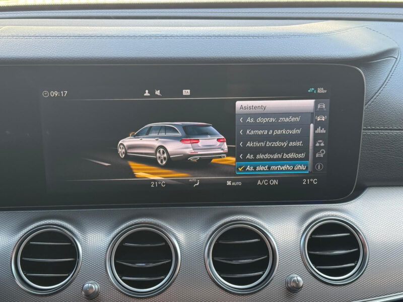 Mercedes-Benz E 220 d 4MATIC AMG