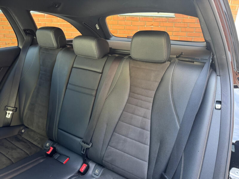 Mercedes-Benz E 220 d 4MATIC AMG