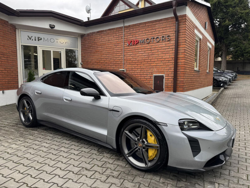 Porsche Taycan Turbo S