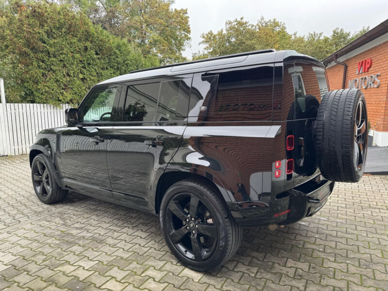 Land Rover Defender D300 R-Dynamic