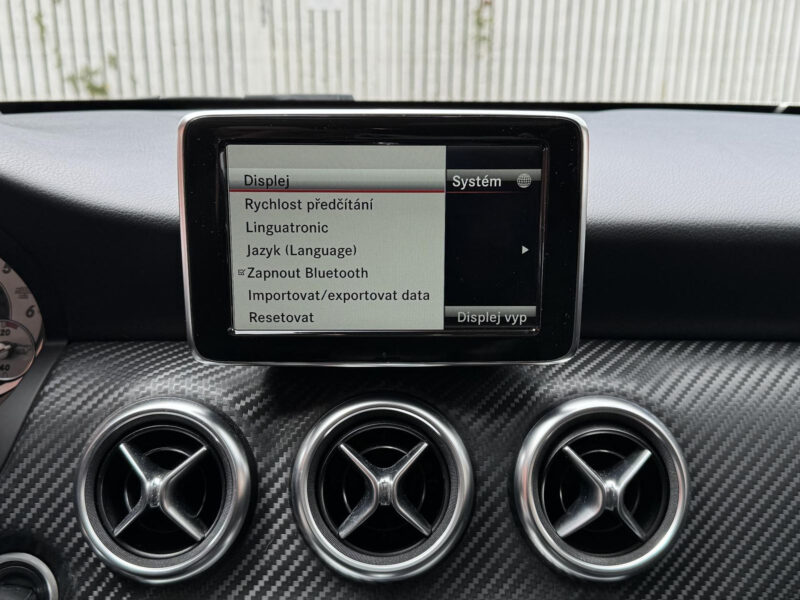 Mercedes-Benz A 220 d 4MATIC AMG
