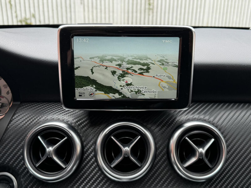 Mercedes-Benz A 220 d 4MATIC AMG