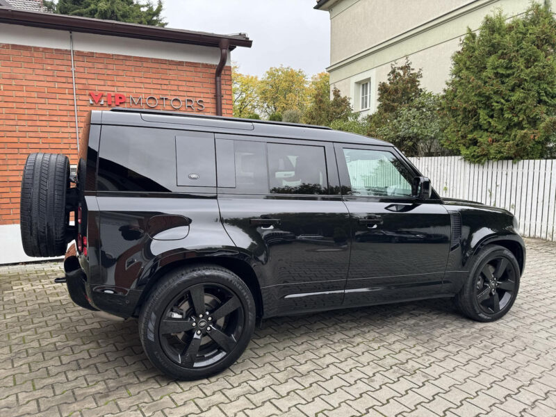 Land Rover Defender D300 R-Dynamic