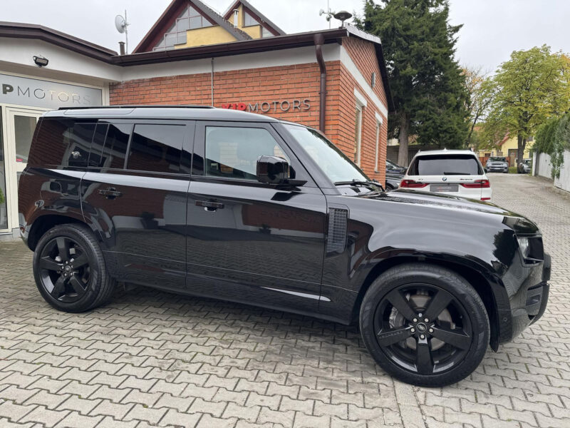 Land Rover Defender D300 R-Dynamic