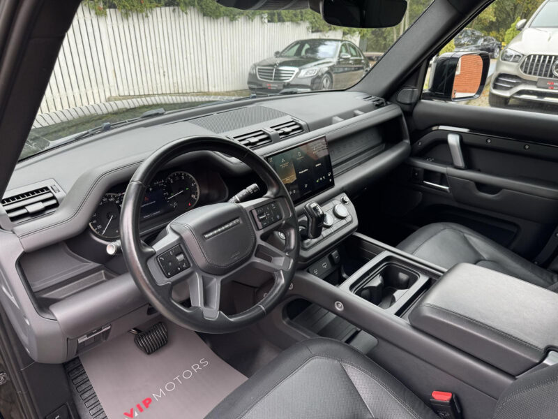 Land Rover Defender D300 R-Dynamic