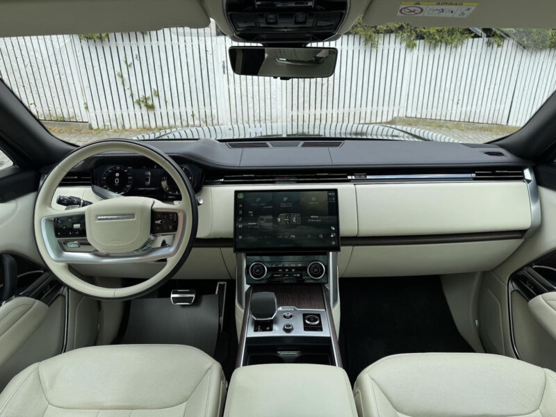 Land Rover Range Rover D300 Autobiography