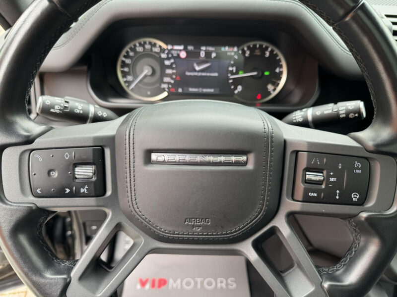 Land Rover Defender D300 R-Dynamic