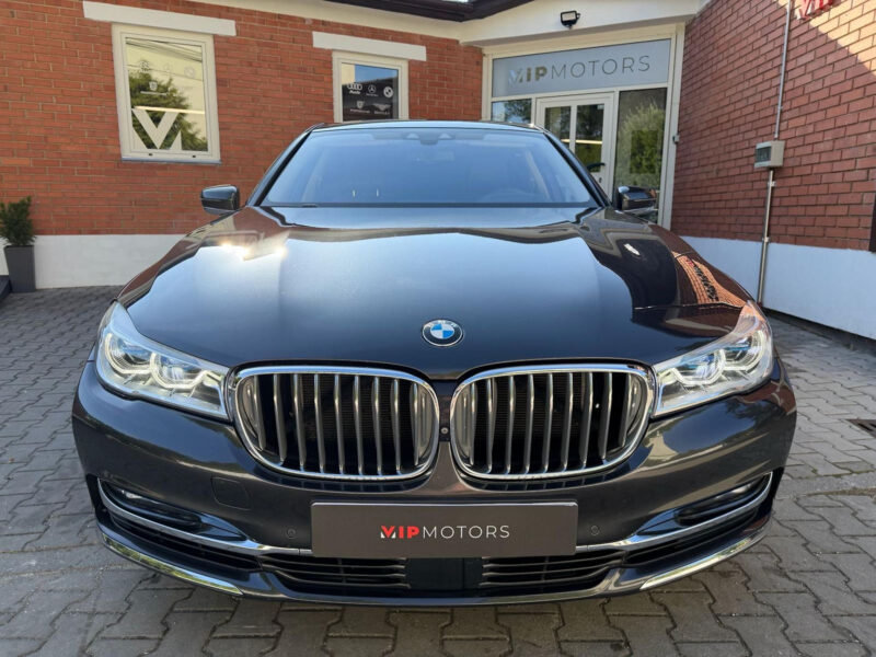 BMW 760Li xDrive V12 Individual