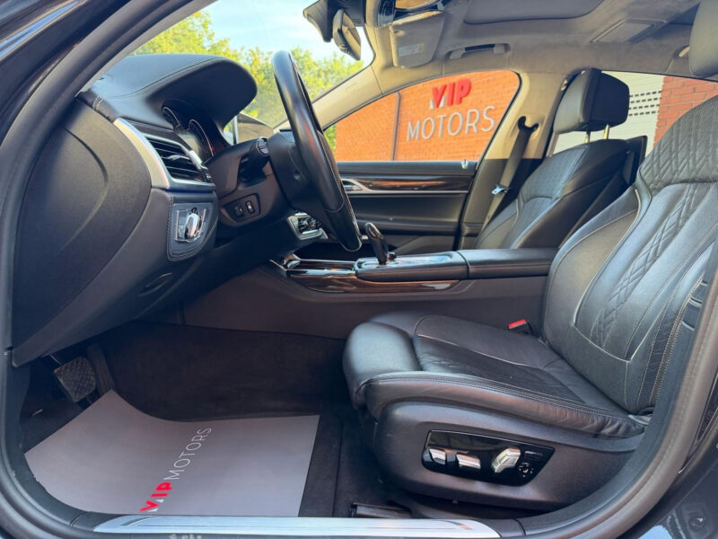 BMW 760Li xDrive V12 Individual