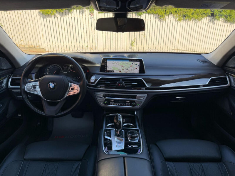 BMW 760Li xDrive V12 Individual