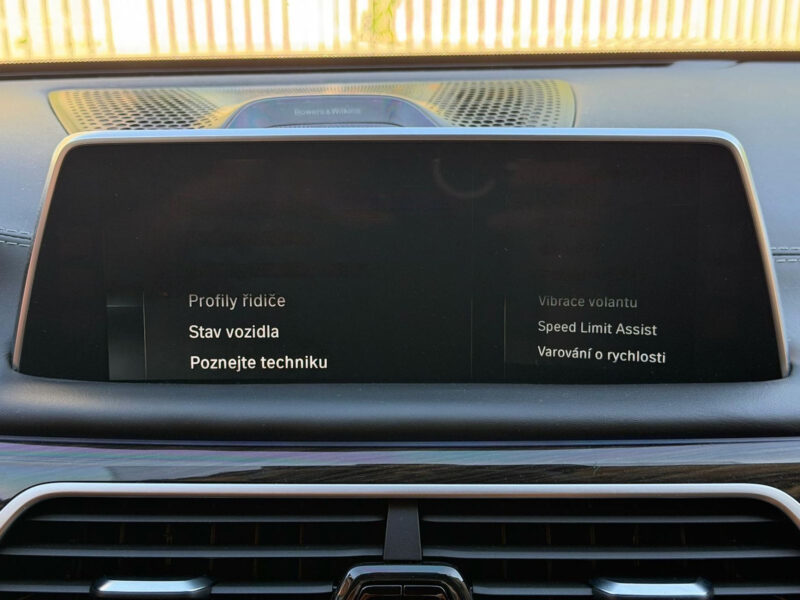 BMW 760Li xDrive V12 Individual