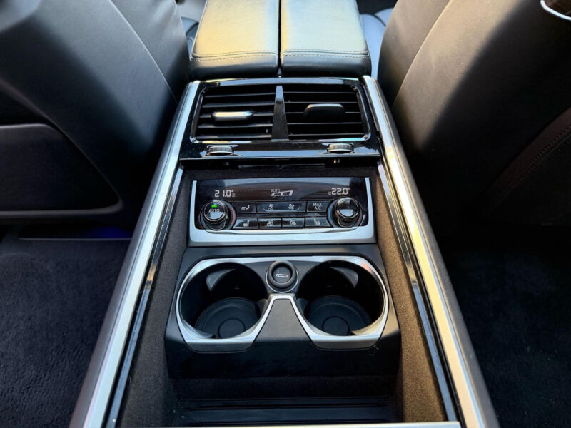 BMW 760Li xDrive V12 Individual