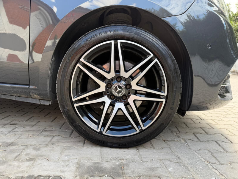 Mercedes-Benz V 300 d 4MATIC Avantgarde AMG