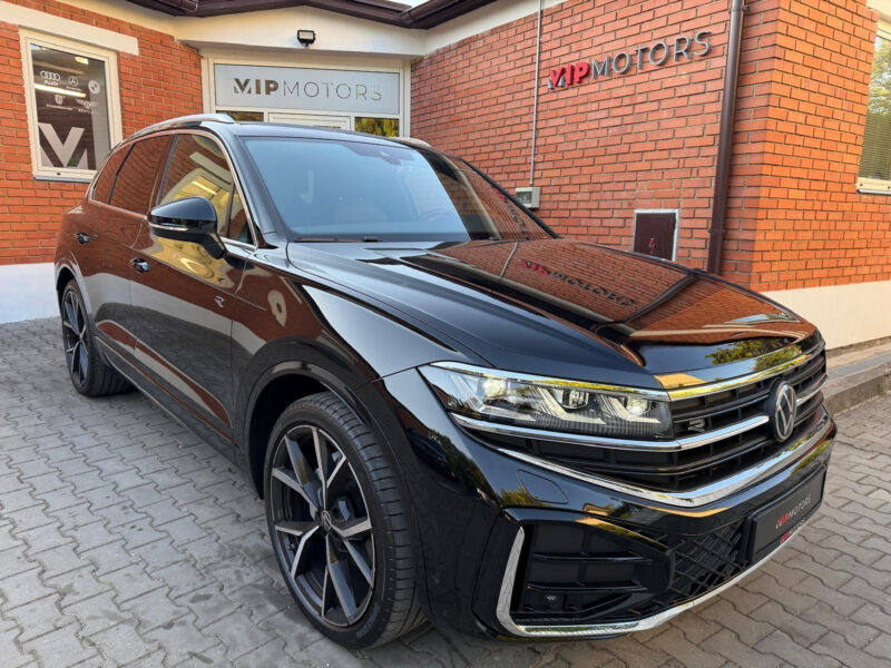 Volkswagen Touareg 3.0 TDI R-Line 210 kW, R22, DCC, Noční vidění