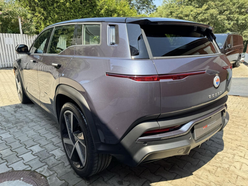 Fisker Ocean Extreme 420 kW, Solární panoramatická střecha, R22