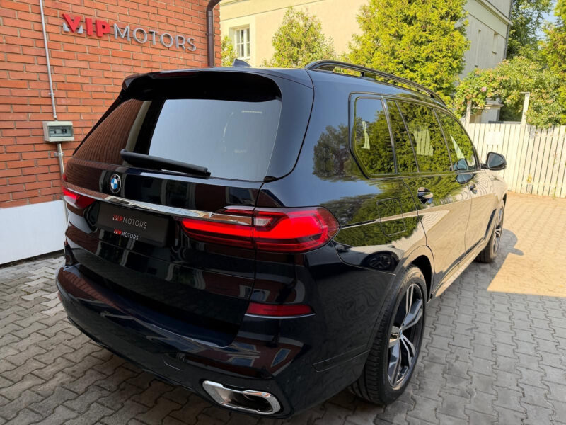 BMW X7 xDrive40d, Individual, M paket, masáže, R21, Bowers & Wilkins
