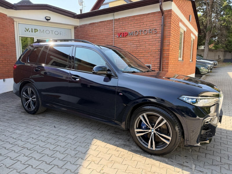 BMW X7 xDrive40d, Individual, M paket, masáže, R21, Bowers & Wilkins