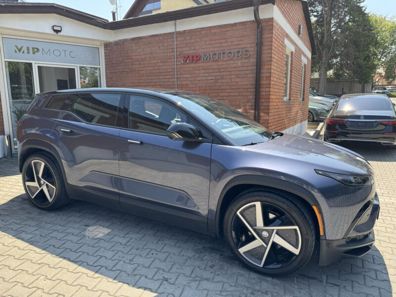 Fisker Ocean Extreme 420 kW, Solární panoramatická střecha, R22