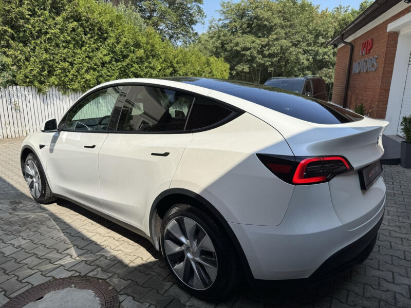 Tesla Model Y Long Range AWD 378 kW, Panorama, Tažné zařízení