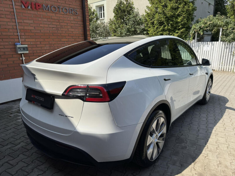 Tesla Model Y Long Range AWD 378 kW, Panorama, Tažné zařízení