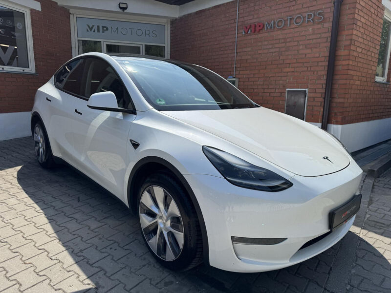 Tesla Model Y Long Range AWD 378 kW, Panorama, Tažné zařízení