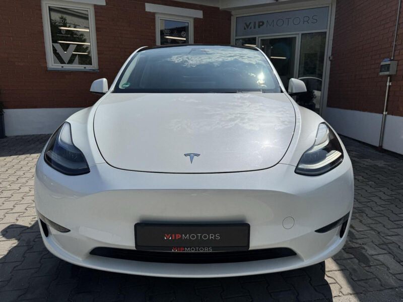 Tesla Model Y Long Range AWD 378 kW, Panorama, Tažné zařízení