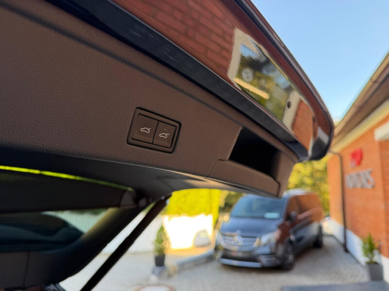 Volkswagen Touareg 3.0 TDI R-Line 210 kW, R22, DCC, Noční vidění