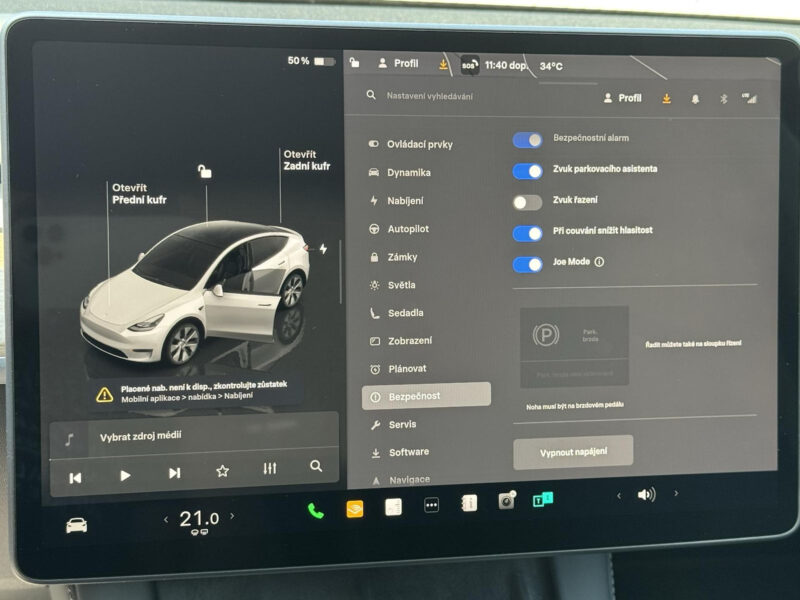 Tesla Model Y Long Range AWD 378 kW, Panorama, Tažné zařízení