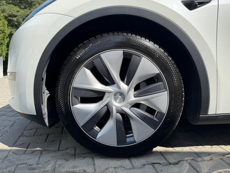 Tesla Model Y Long Range AWD 378 kW, Panorama, Tažné zařízení