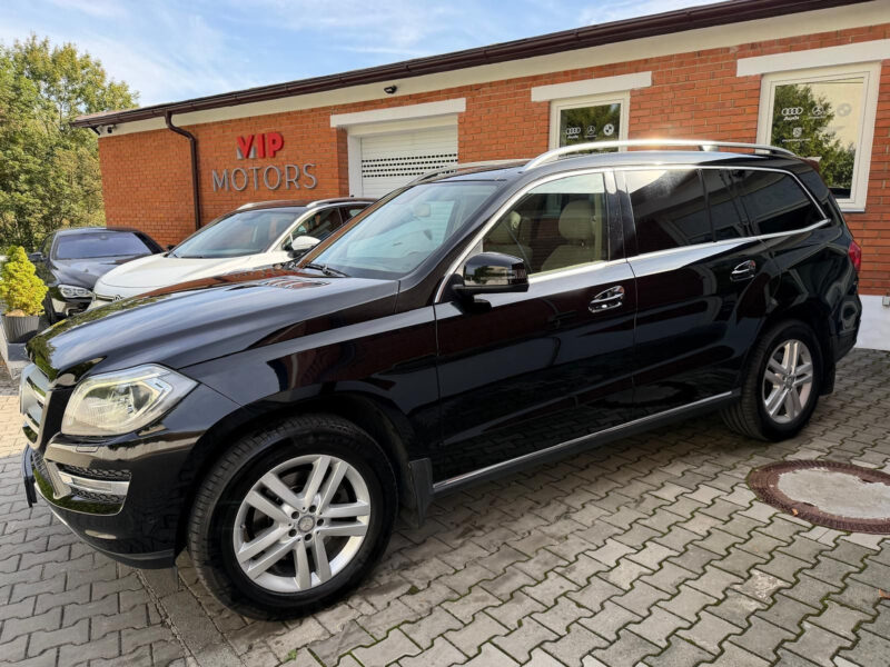 Mercedes-Benz GL 350 CDI 4MATIC, AMG paket, AIRMATIC, panorama, 7 míst