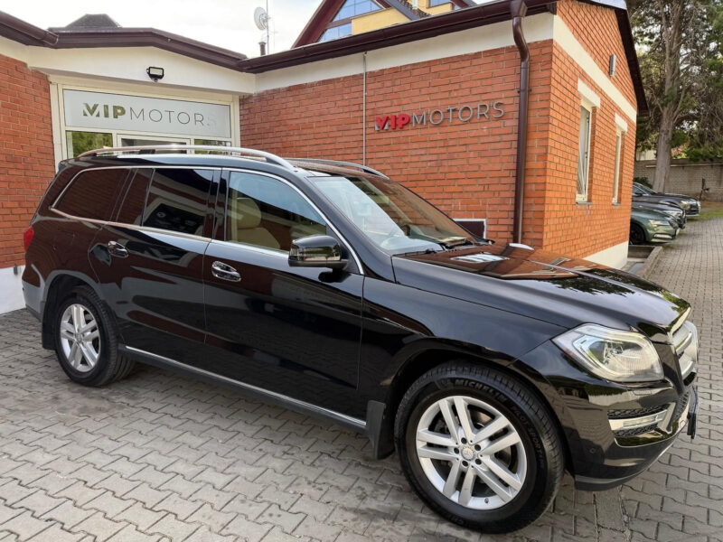 Mercedes-Benz GL 350 CDI 4MATIC, AMG paket, AIRMATIC, panorama, 7 míst