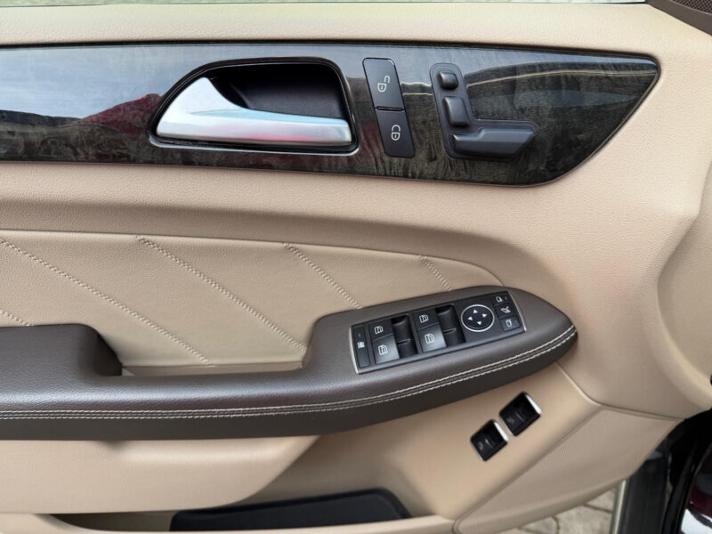 Mercedes-Benz GL 350 CDI 4MATIC, AMG paket, AIRMATIC, panorama, 7 míst