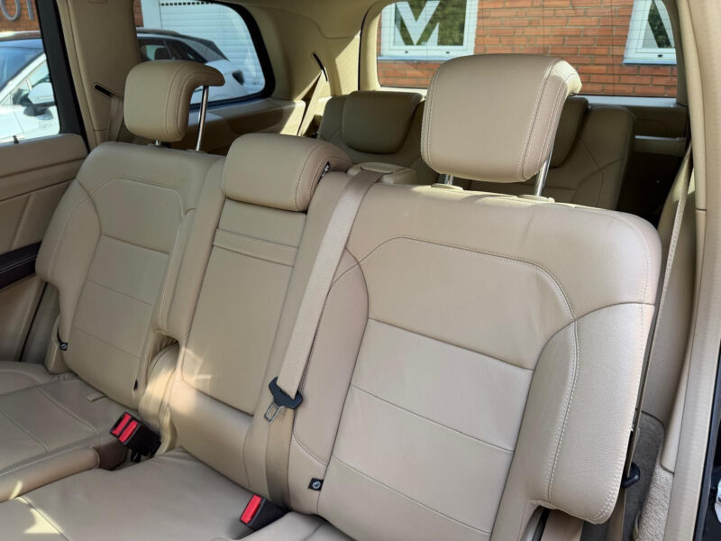 Mercedes-Benz GL 350 CDI 4MATIC, AMG paket, AIRMATIC, panorama, 7 míst