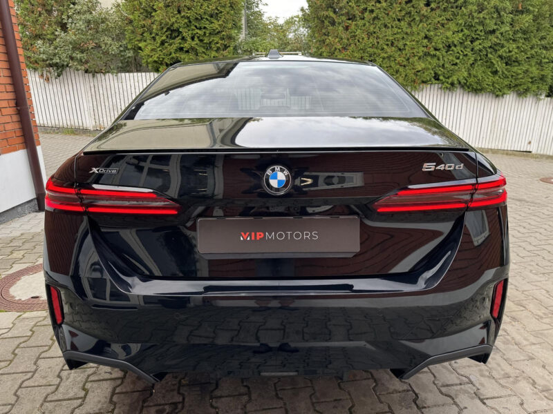 BMW 540d xDrive, M Sport Pro, R21, Bowers & Wilkins, záruka BMW