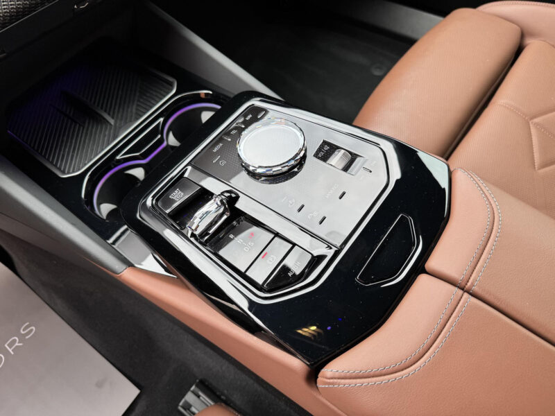 BMW 540d xDrive, M Sport Pro, R21, Bowers & Wilkins, záruka BMW